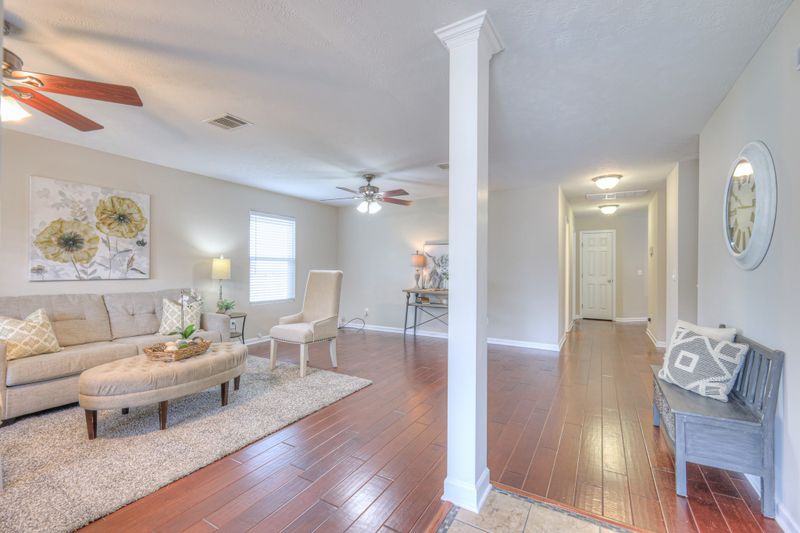 5451 Middlebury Dr, Murfreesboro, TN 37128