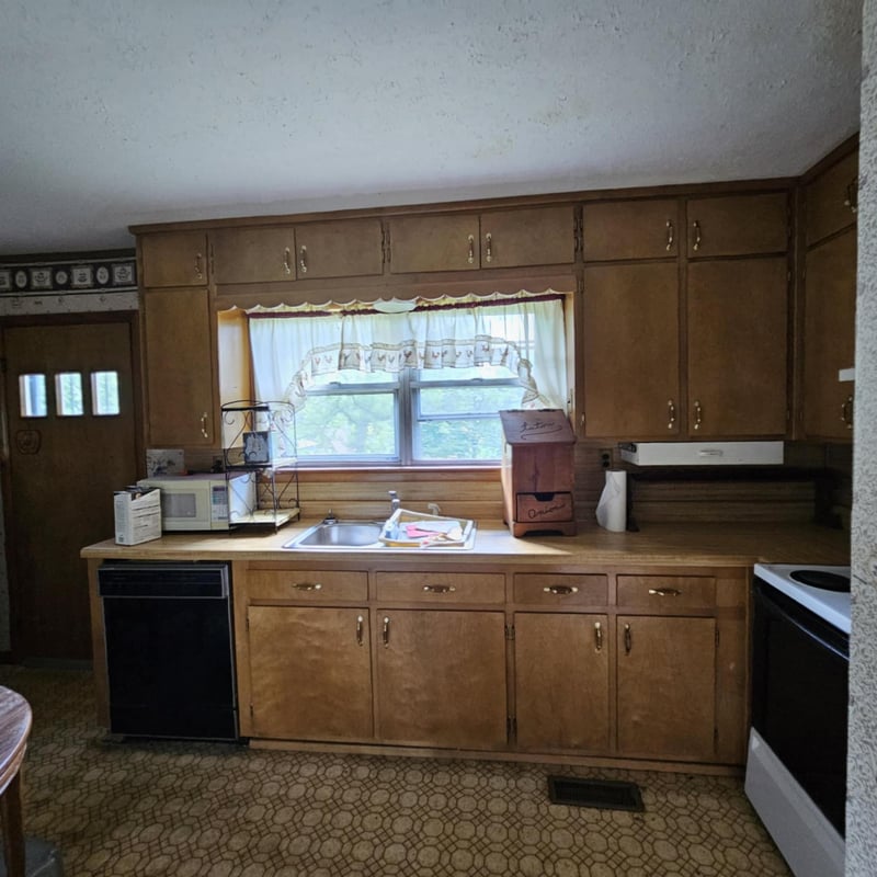 1109 Chisolm Ave, Bridgeport, AL 35740