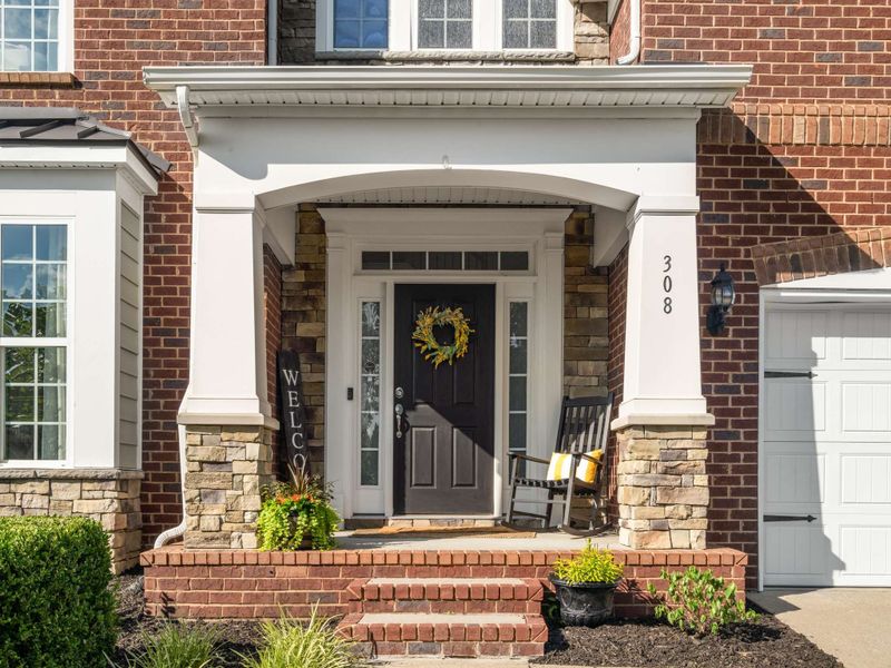 308 Valleyview Dr, Franklin, TN 37064