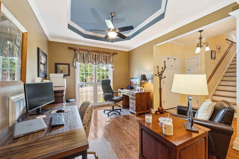 835 Banner Dr, Murfreesboro, TN 37129