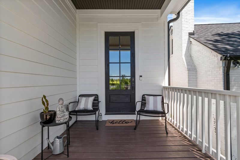 1011 Preston Dr, Nashville, TN 37206