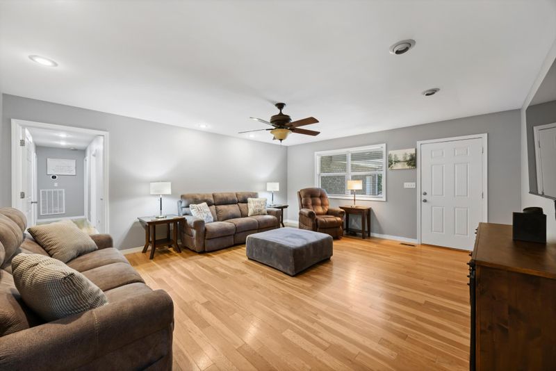 137 Love Dr, Chatsworth, GA 30705