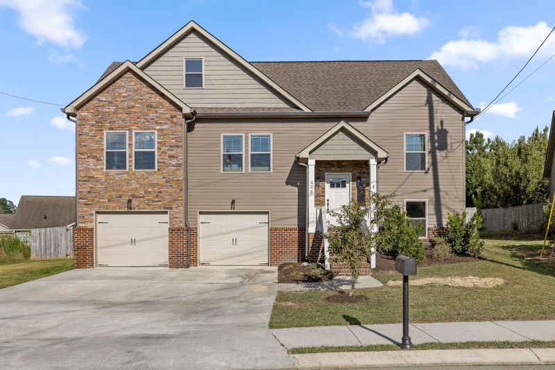 498 Franklin Cir, Fort Oglethorpe, GA 30742