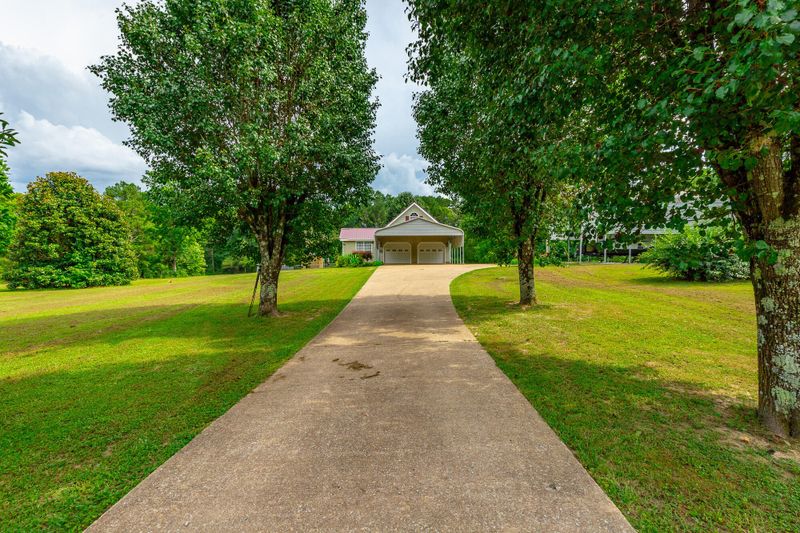 747 Vittetoe Rd, Chickamauga, GA 30707