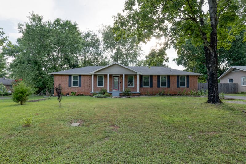 1210 Wiseman Pl, Murfreesboro, TN 37130
