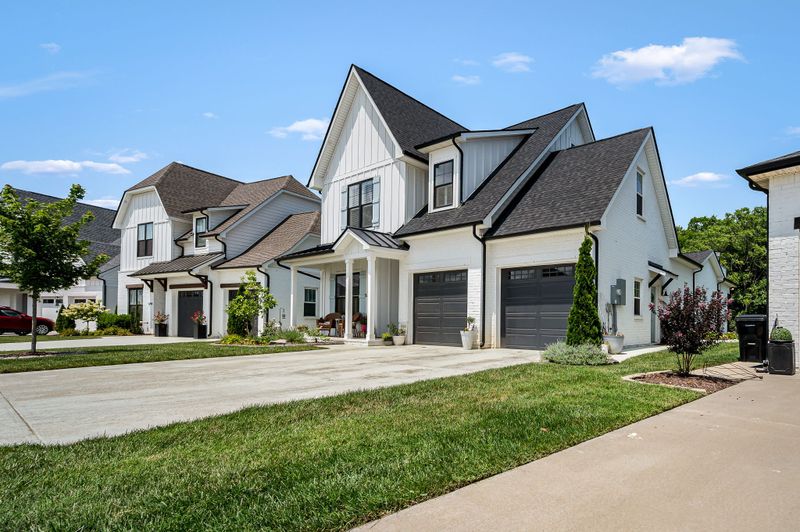 5750 Willoughby Way, Murfreesboro, TN 37129