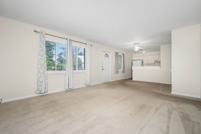 250 Donna Dr #2C, Hendersonville, TN 37075