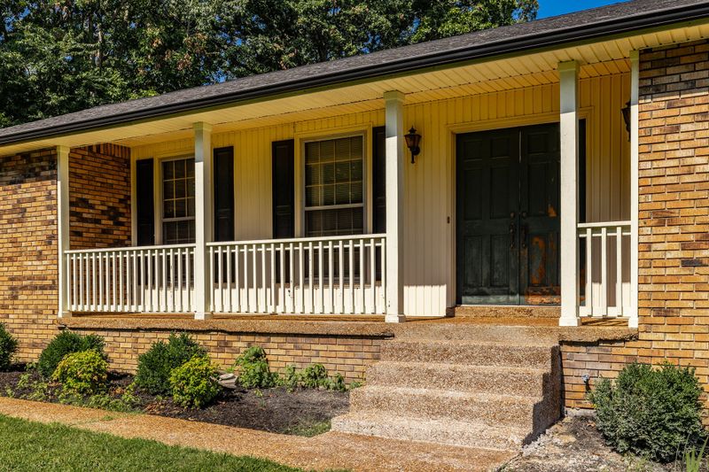 1045 Gasser Rd, Ashland City, TN 37015