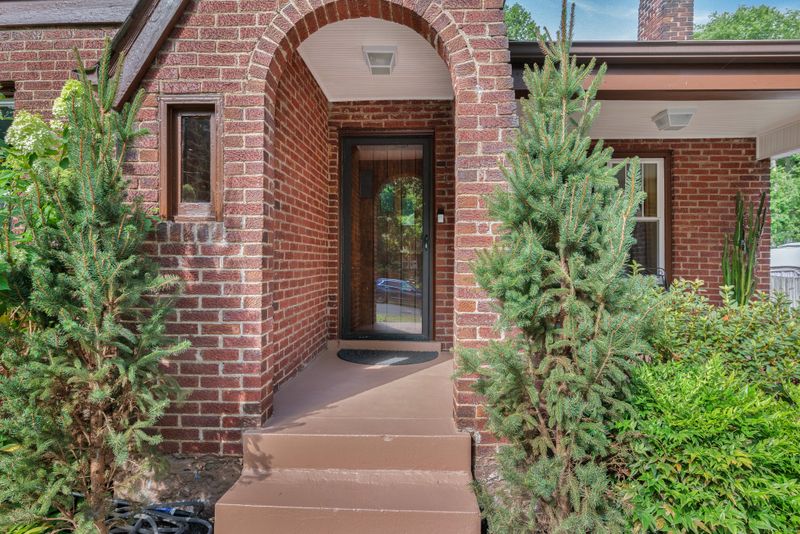 1406 Cardinal Ave, Nashville, TN 37216