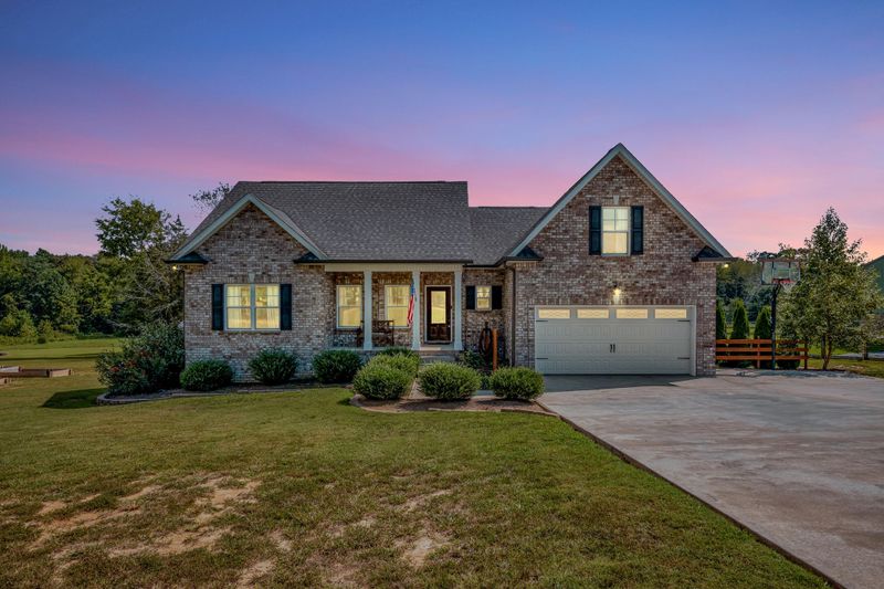 1034 Hayshed Rd, Dickson, TN 37055