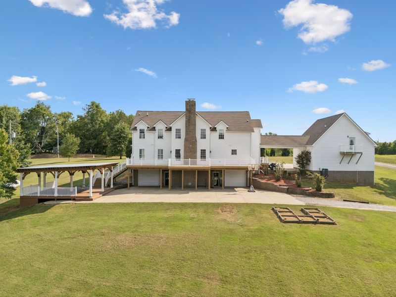 2956 Mosley Ferry Rd, Ashland City, TN 37015