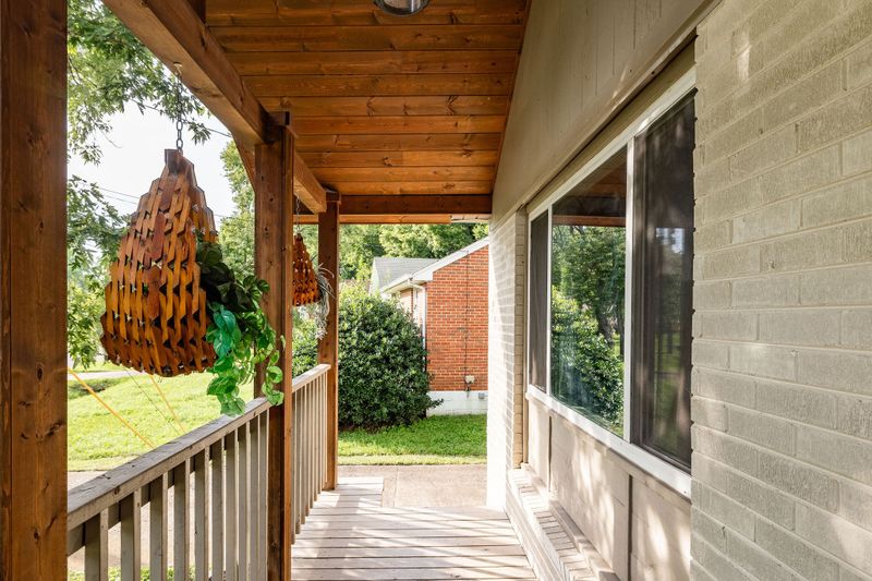 1317 N 6th St, Nashville, TN 37207