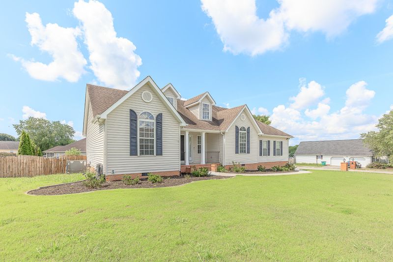 13 Fawn Ln, Ringgold, GA 30736