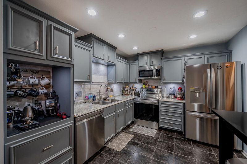 2214 Mount Haven Dr #8, Dalton, GA 30720