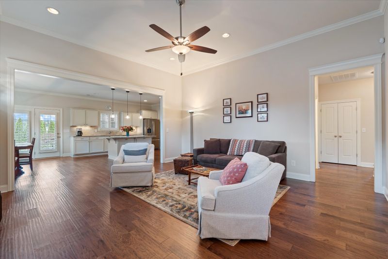 2536 Cason Ln, Murfreesboro, TN 37128