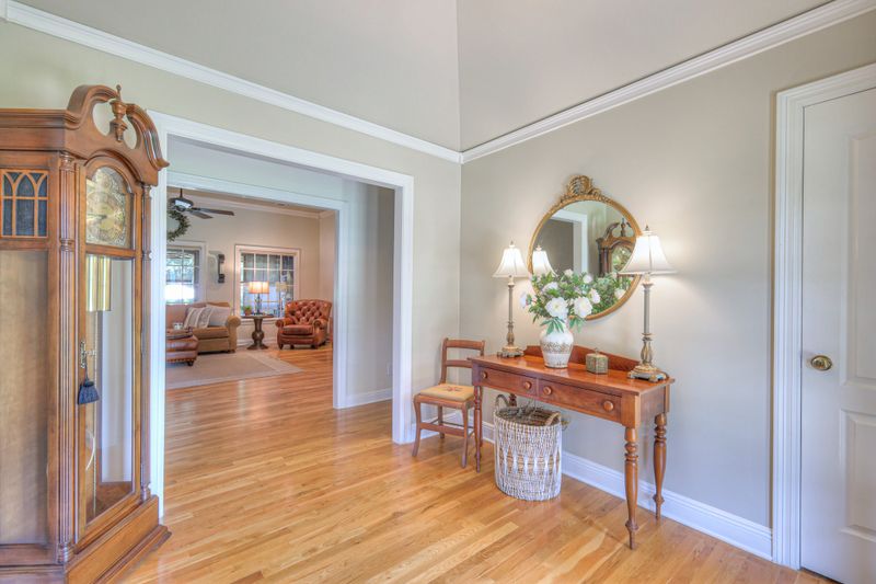 2235 Oakleaf Dr, Franklin, TN 37064