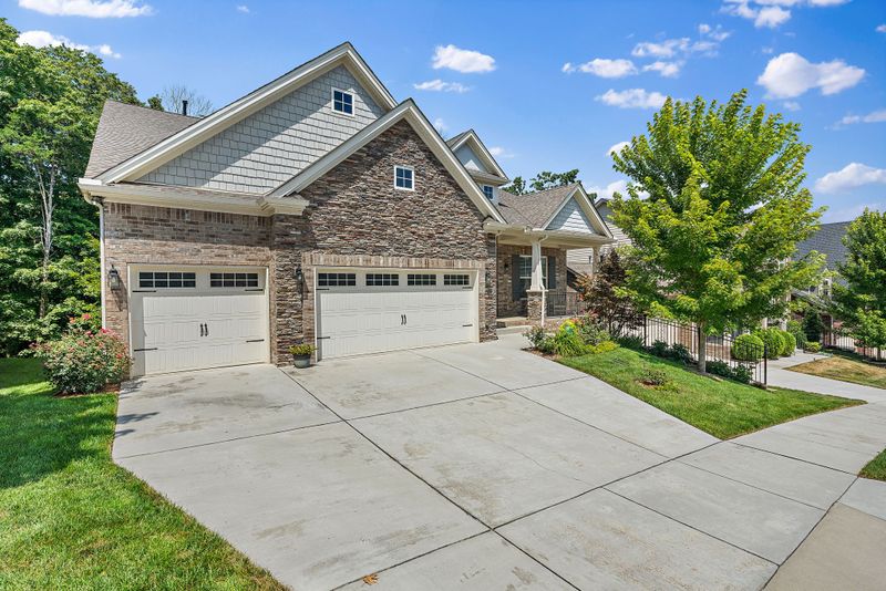 1513 Davidge Dr, Nashville, TN 37221