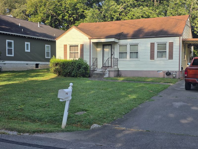 1518 Hayden Dr, Nashville, TN 37206