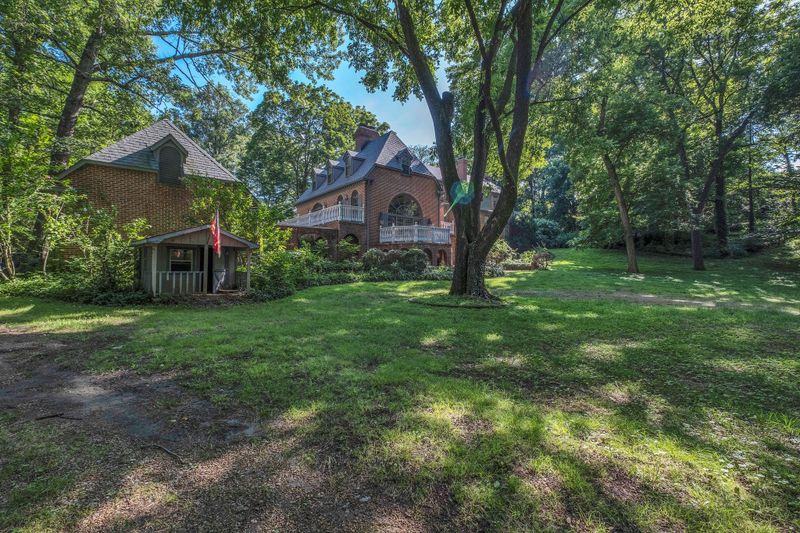 1038 Tyne Blvd, Nashville, TN 37220