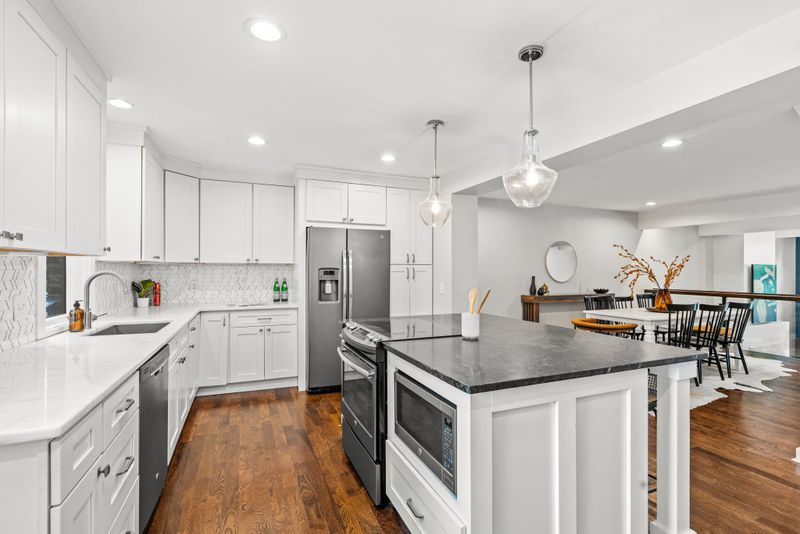 125 Hampton Pl, Nashville, TN 37215