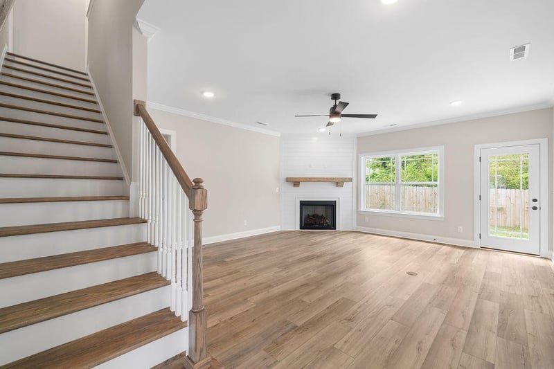 518 Winchester Dr, Rossville, GA 30741