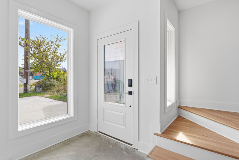 1228A Bessie Ave, Nashville, TN 37207