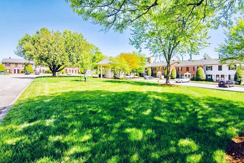 145 Academy Sq, Nashville, TN 37210