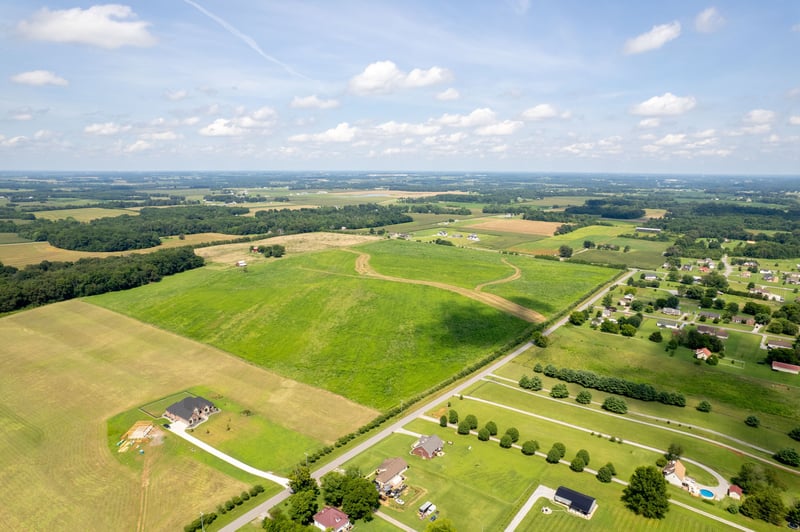 5376 E Robertson Rd, Orlinda, TN 37141