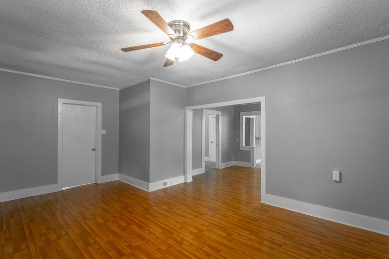 1809 Dry Valley Rd, Rossville, GA 30741