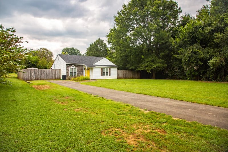 1142 Jim Petty Rd, Crandall, GA 30711