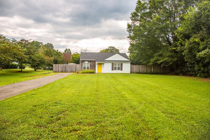 1142 Jim Petty Rd, Crandall, GA 30711