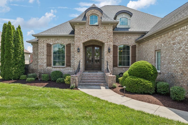 1915 Rolling Creek Dr, Murfreesboro, TN 37128