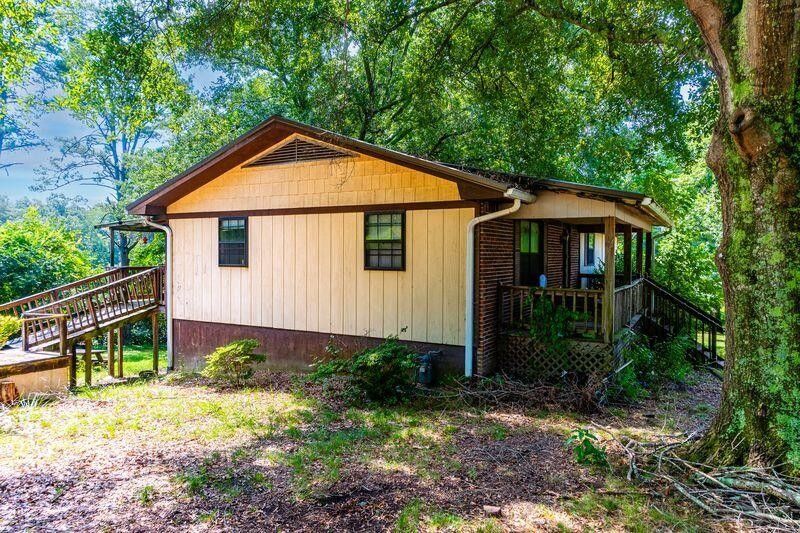 17 W Fork Ln, Chickamauga, GA 30707