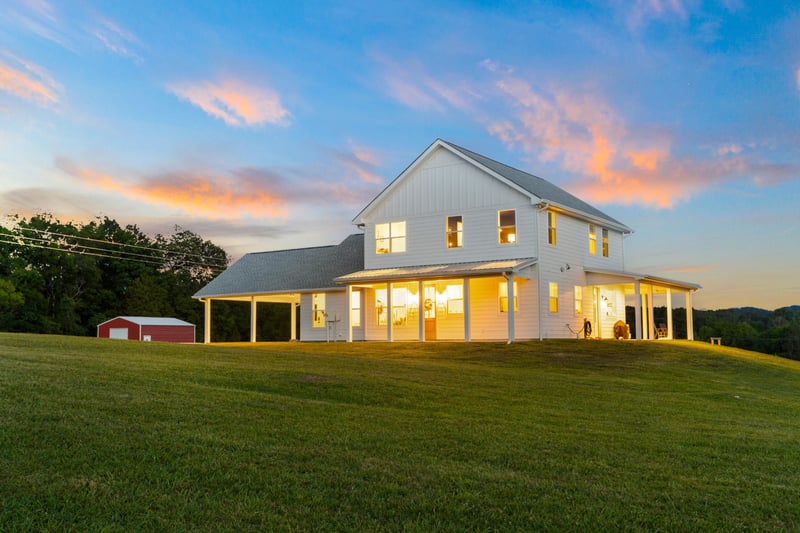406 Haven Creek Ln, Chickamauga, GA 30707