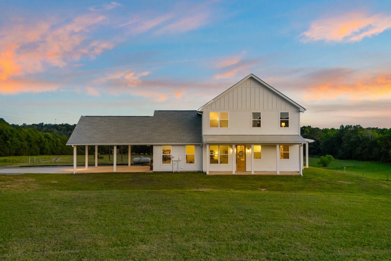 406 Haven Creek Ln, Chickamauga, GA 30707