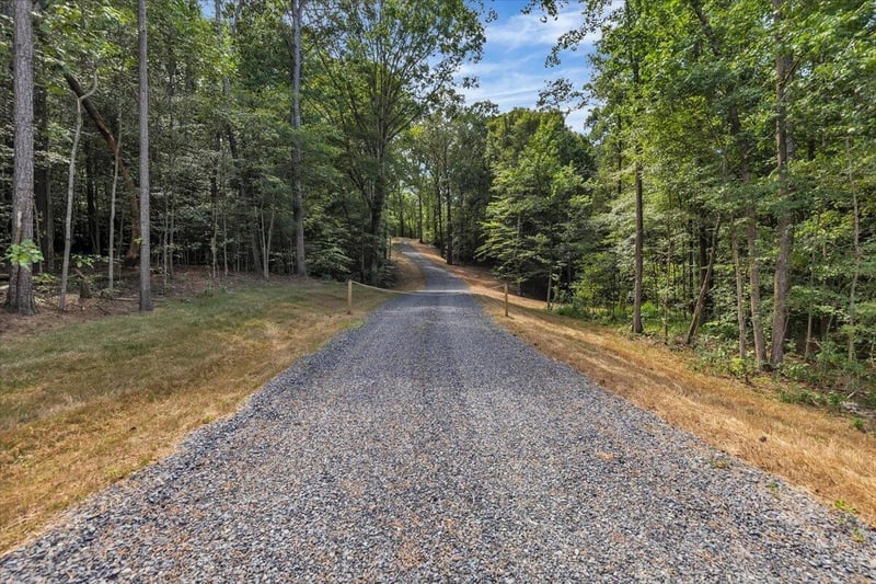76 Meers Rd, Dalton, GA 30721