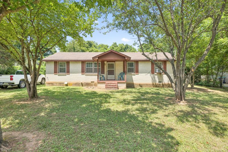 6621 Longview Dr, Murfreesboro, TN 37129