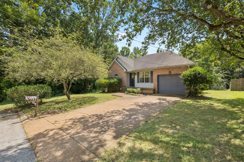 956 Fallview Trl, Nashville, TN 37211
