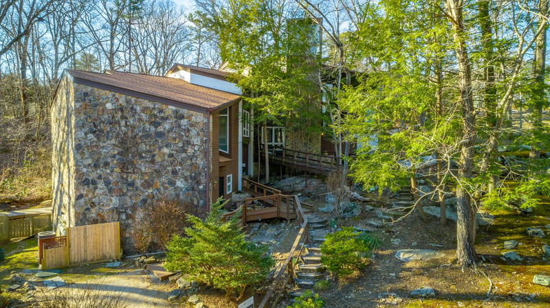 401 Mcfarland Rd #4, Lookout Mountain, GA 30750