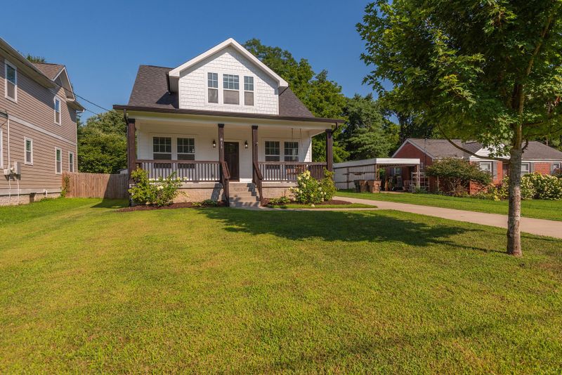 811 Matthews Ave, Nashville, TN 37216
