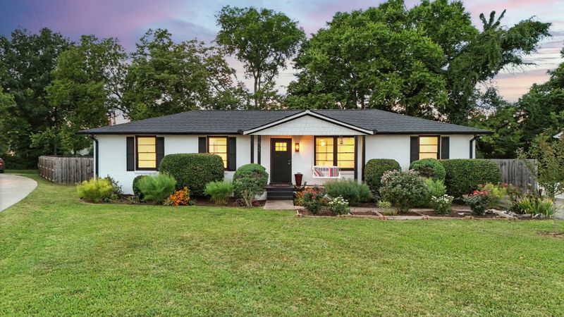 4220 Home Haven Dr, Nashville, TN 37218
