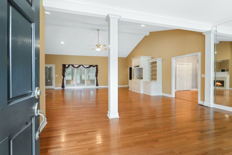 1020 Cedarview Ln, Franklin, TN 37067
