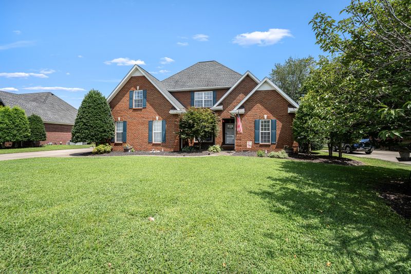 2216 Westwood Dr, Murfreesboro, TN 37130
