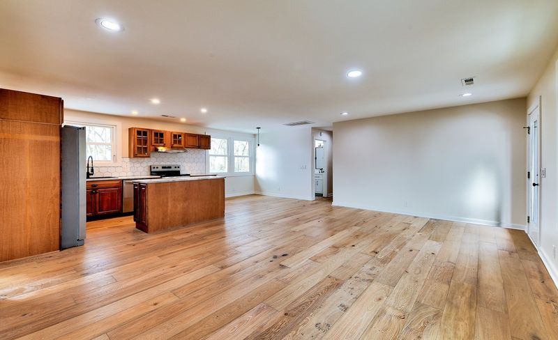 8125 Gordon Ln, Hermitage, TN 37076