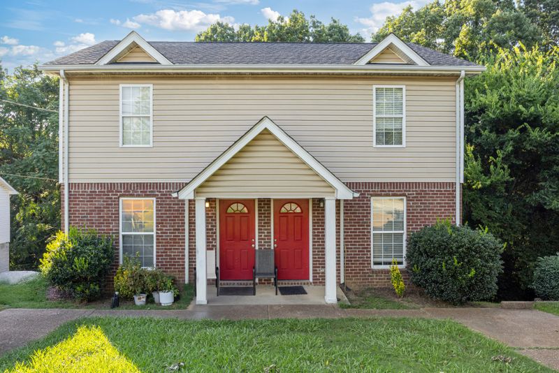 225 Cedarmont Cir, Nashville, TN 37211