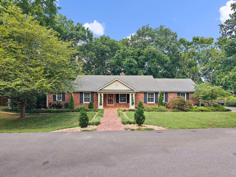 214 Hillwood Blvd, Nashville, TN 37205