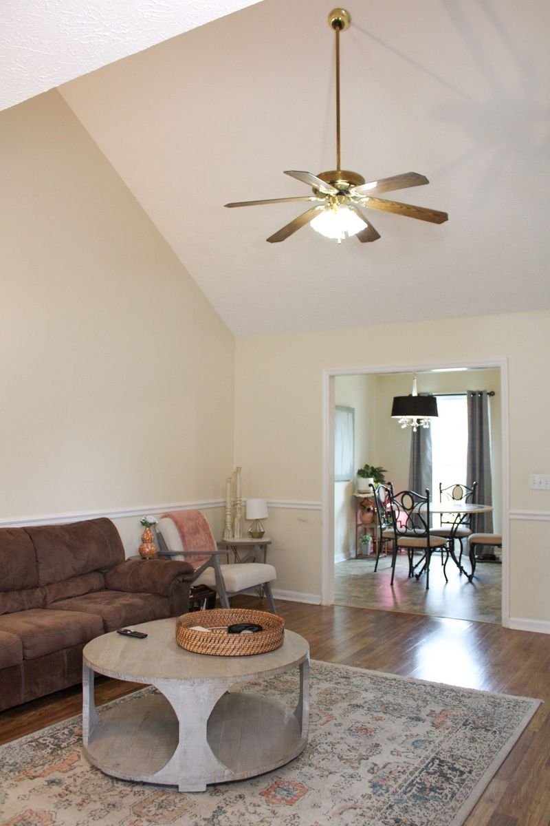 2306 Centertree Dr, Murfreesboro, TN 37128
