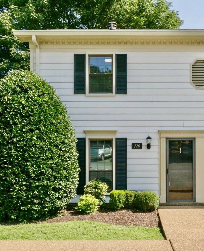 720 Fox Ridge Dr, Brentwood, TN 37027