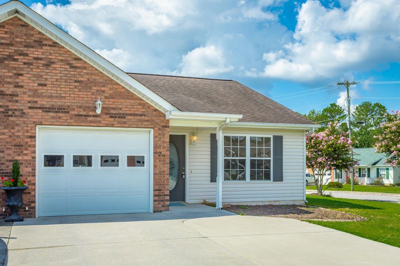 258 Flagstone Dr, Rossville, GA 30741