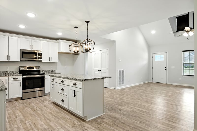 329 Diane Loop, White Bluff, TN 37187